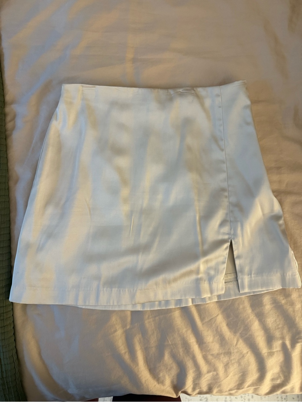 Abercrombie White Mini Skirt with Side Slit